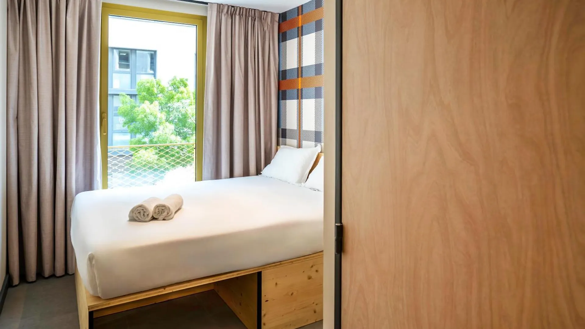 Easyhotel Marseille Euromed