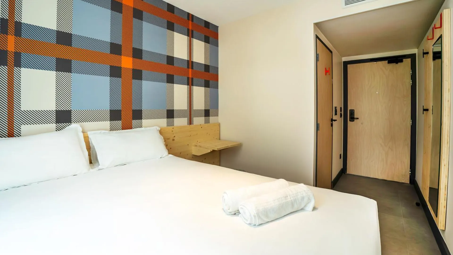 Easyhotel Marseille Euromed