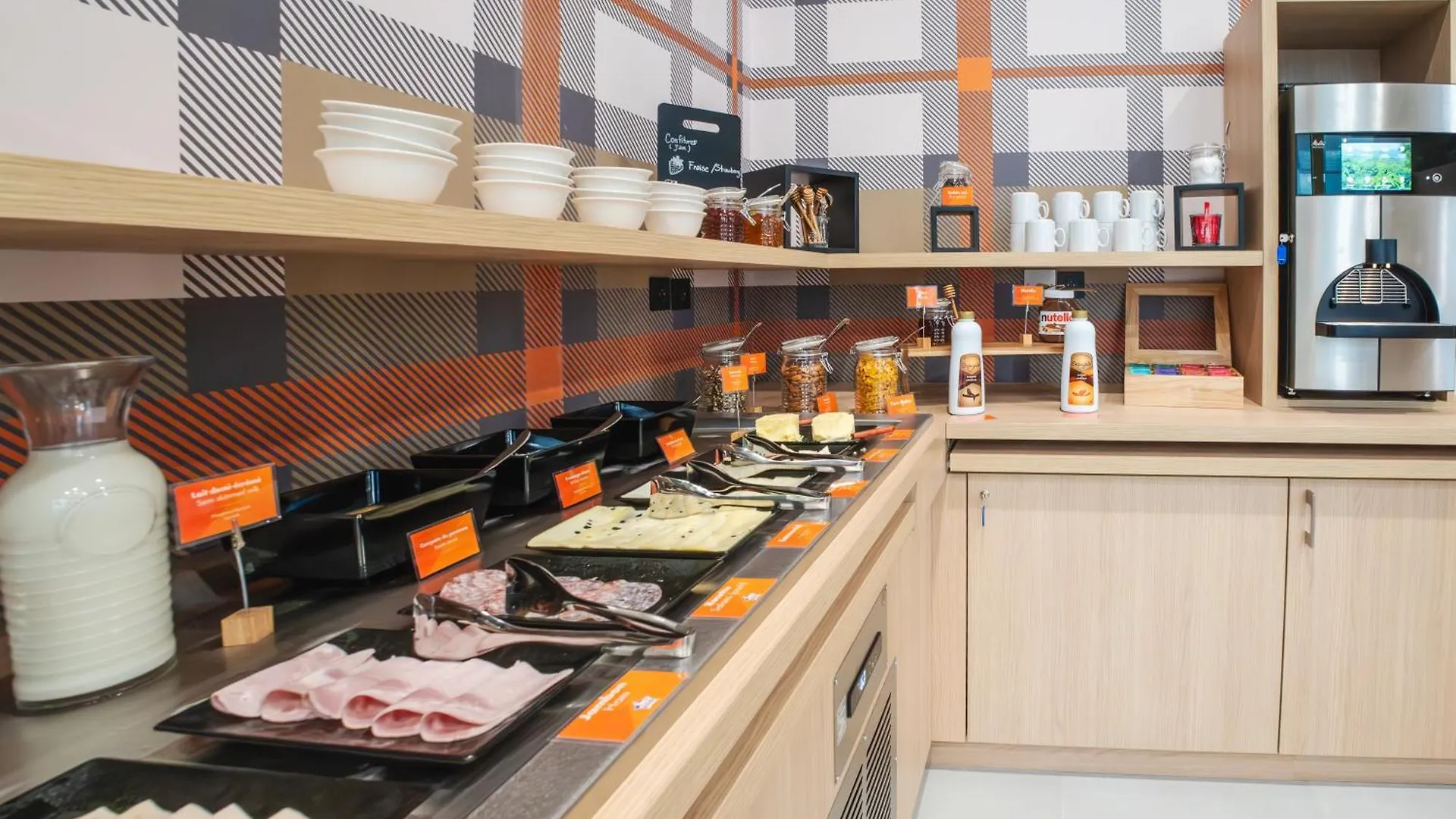 ** Hotel Easyhotel Marseille Euromed France
