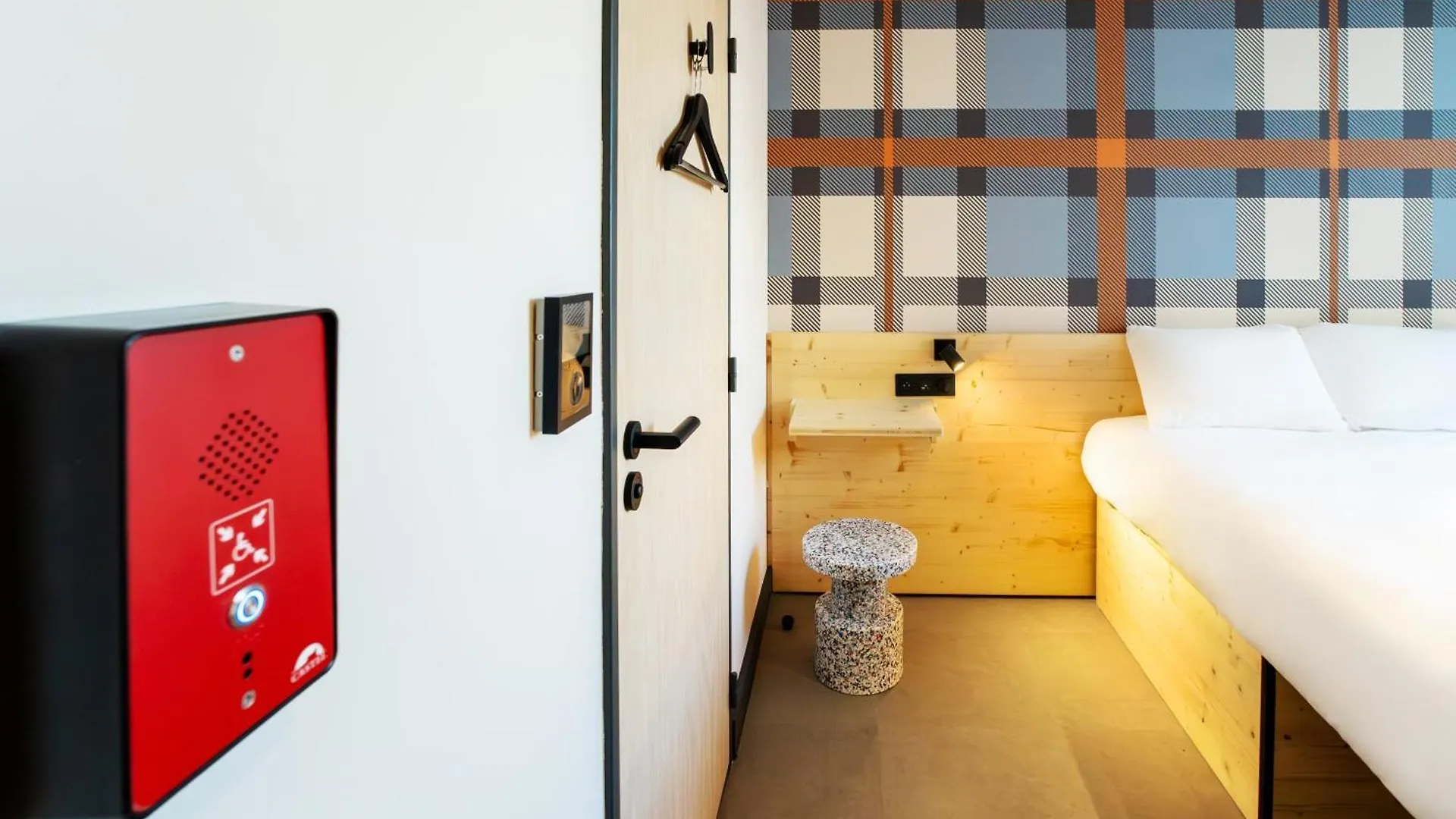 ** Hotel Easyhotel Marseille Euromed France