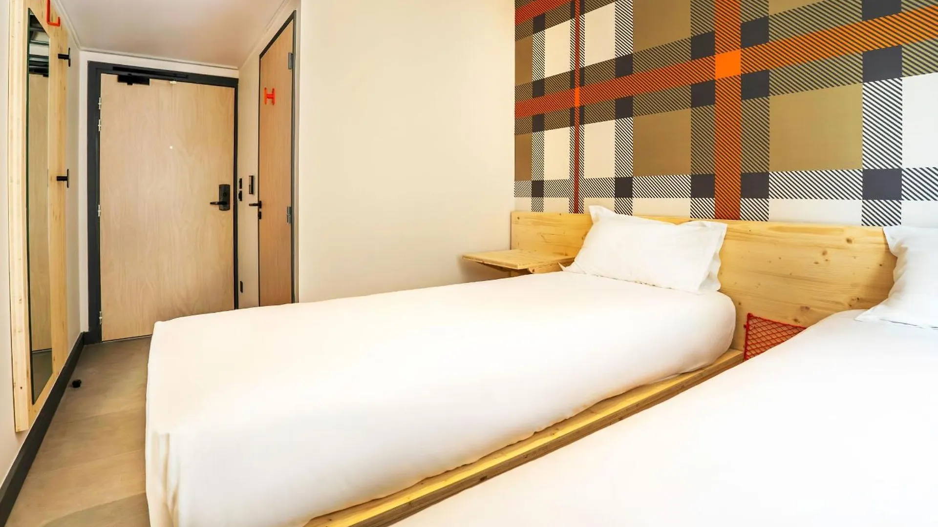 Easyhotel Marseille Euromed France